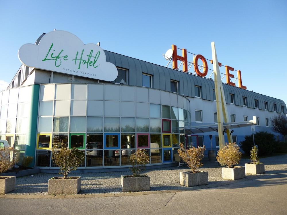 Lifehotel Vienna Airport Fischamend Exterior foto